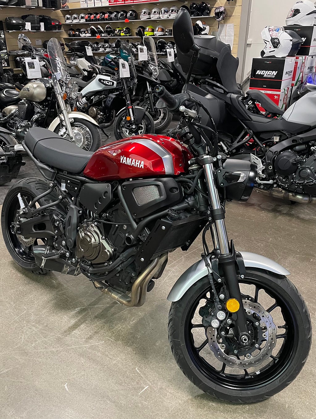 Yamaha XSR 700 ABS X-TRIBUTE 1300 MIL HELSYSTEM xsr700 xsr 