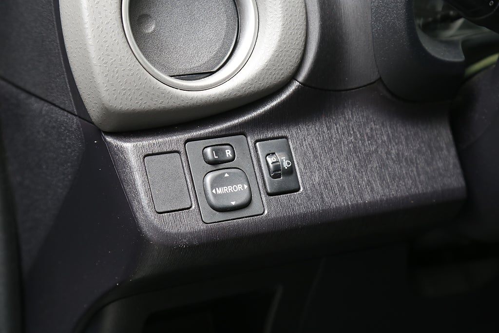 Toyota Yaris 1,33 Dual VVT-i Active 5-dörrar Kamera Motorvärmare 2013