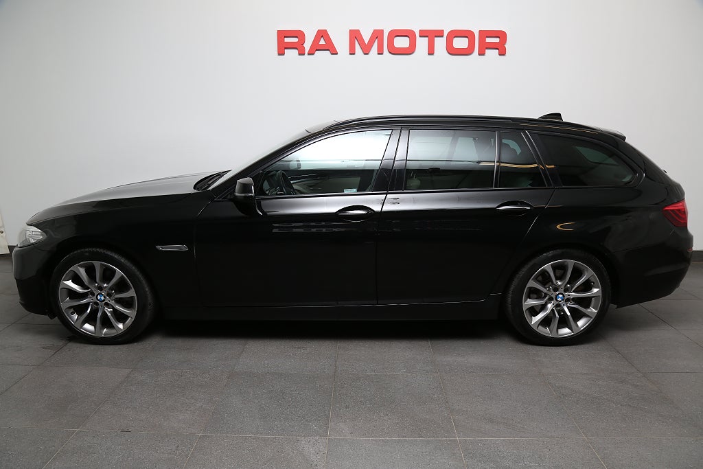 BMW 520d xDrive 190hk Touring Aut Panorama l 19" l Dieselvärmare 2017
