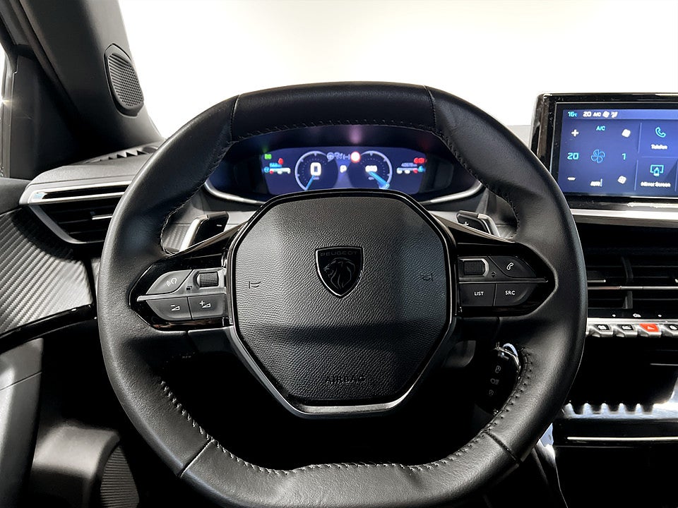 Bild på Peugeot 2008 Allure 1.2 PT 130hk B-KAMERA CARPLAY