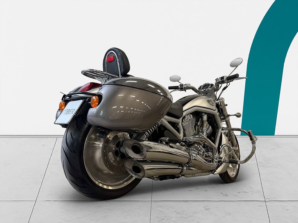 Harley-Davidson vrsca V-Rod 2-tone jubileum, LÅG MIL, NYSKICK