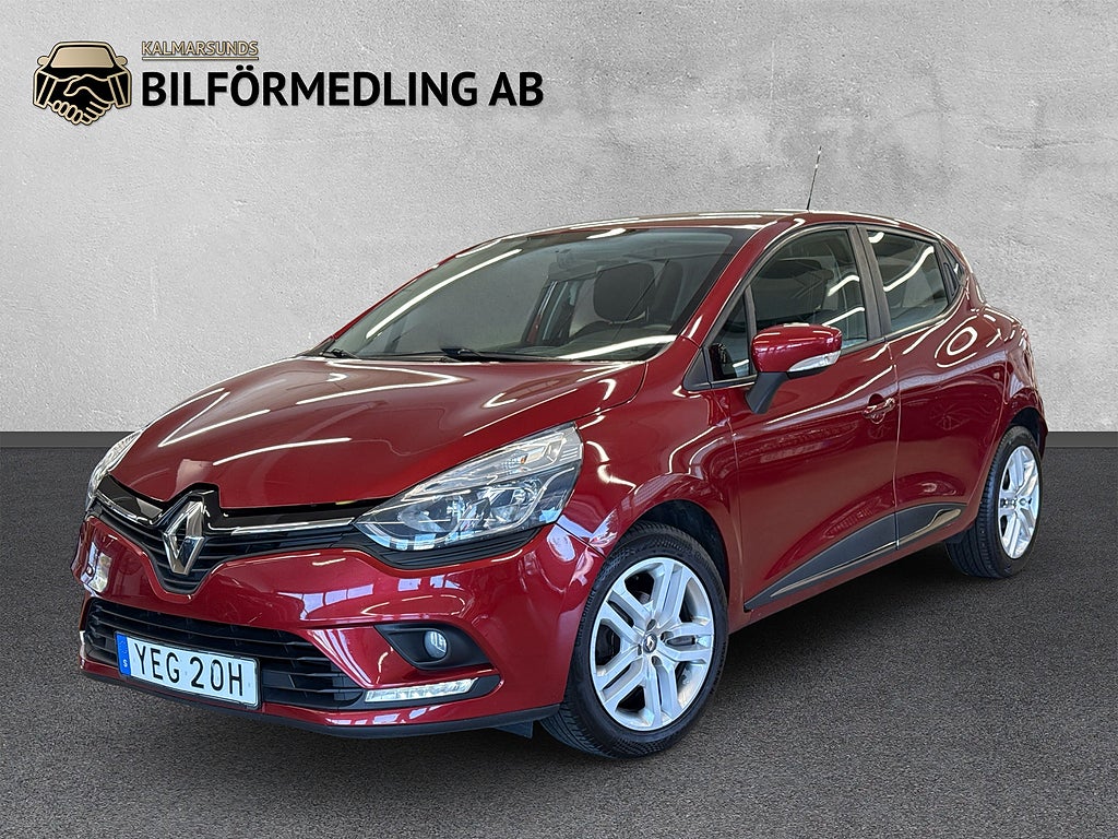 Renault Clio 0.9 TCe Zen Navi 1 ägare Välservad 0,6L/Mil