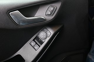 Halvkombi Ford Fiesta 13 av 20