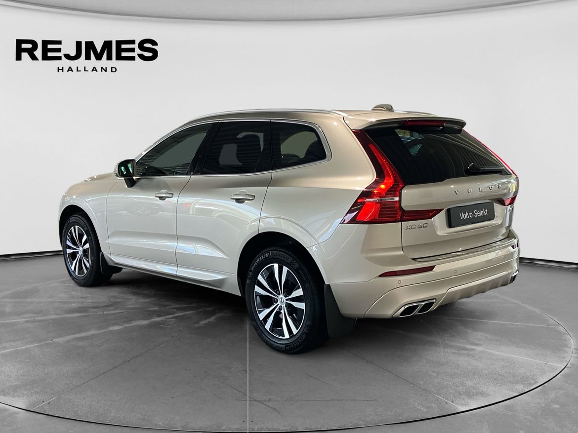 Volvo XC60 B4 AWD Diesel Mom Adv Edt 2021, bild 3/46