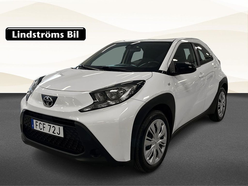 Toyota Aygo X Play 1.0 72hk Manuell V&S-hjul MOMS