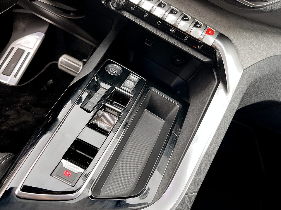 Bild på Peugeot 3008 GT 1.2 PT 130hk Aut B-KAMERA CARPLAY NAVI