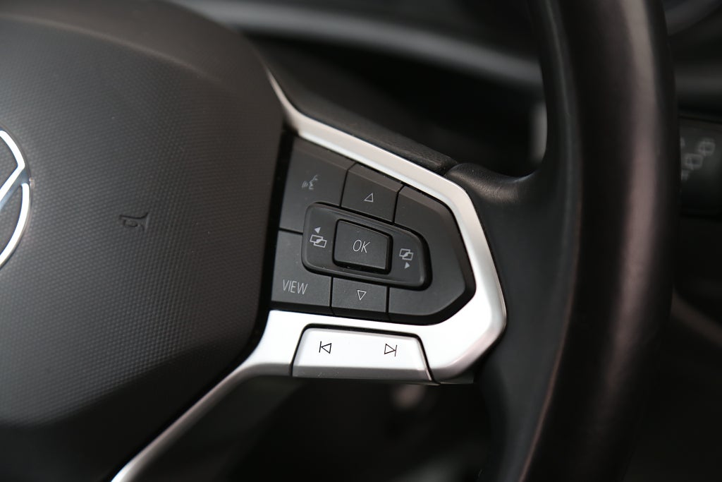 Volkswagen Caravelle 2,0 TDI Comfortline Kombi 9-sits Värmare Drag Leasbar 2022