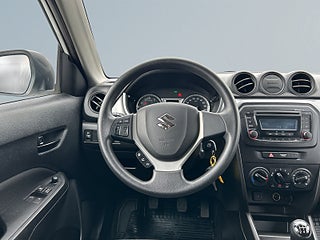 Suzuki Vitara 1.6 DOHC 16V VVT SoV-Däck, Motorvärmare – bild 9