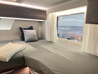 Husbil-halvintegrerad Adria MATRIX SUPREME 670 SL 22 av 32