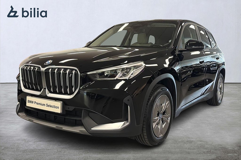 BMW iX1 xDrive 30 | H&K | Backkamera | Sportstol