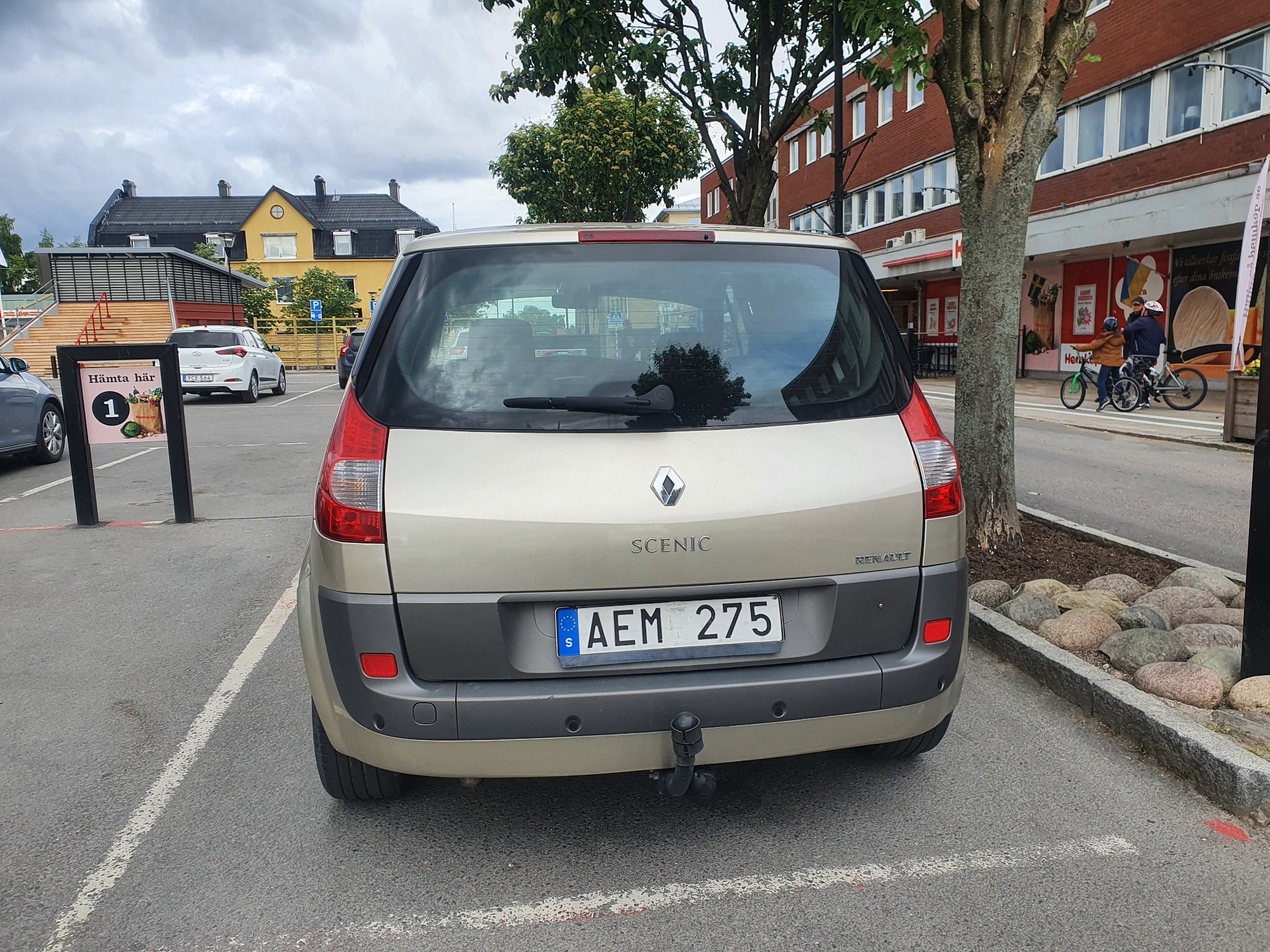 Renault Scenic 1.6 112hk 2007, bild 2/35