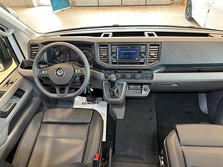 Husbil-halvintegrerad Volkswagen Crafter 177HK AUT AWD 3 av 18