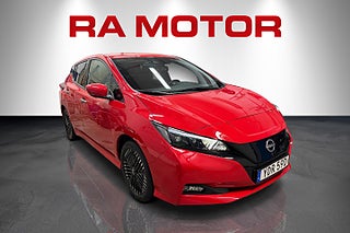 Halvkombi Nissan Leaf 4 av 23