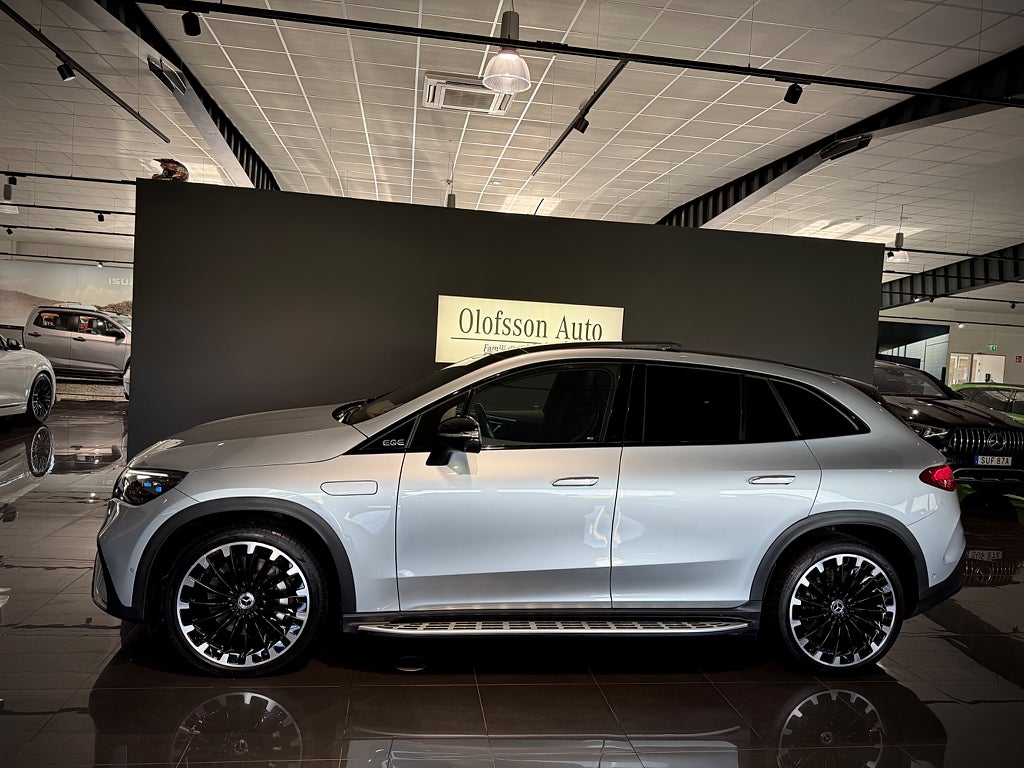 Mercedes-Benz EQE SUV 350 4MATIC AMG Hyperscreen Glastak Läder Drag 22tum - bild 19