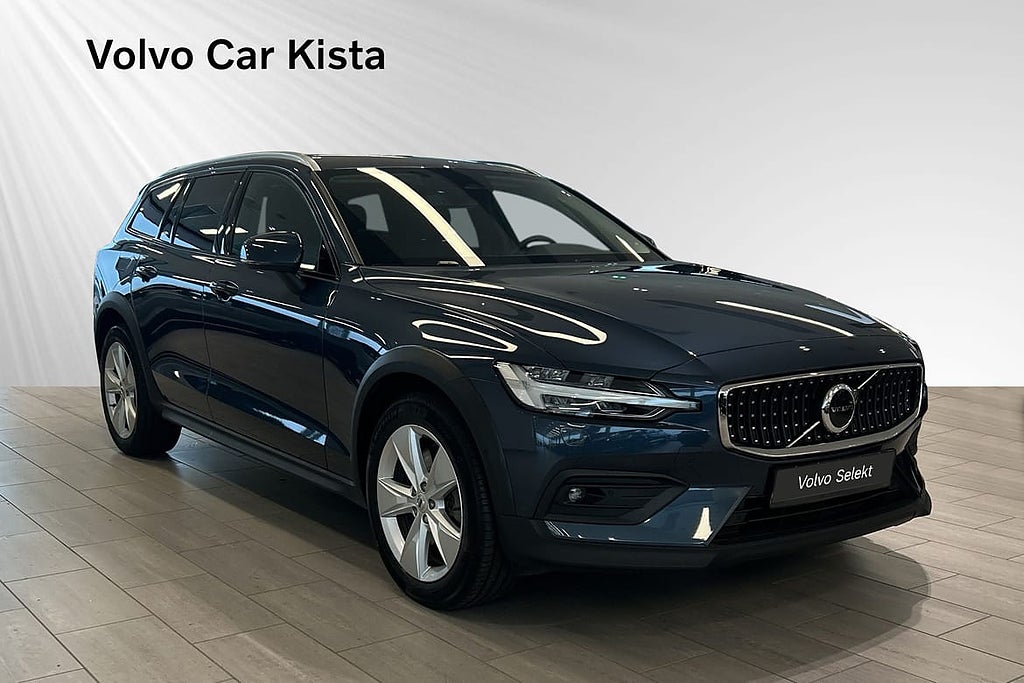 Volvo V60 Cross Country B4 AWD Diesel Core Läder B-Kamera