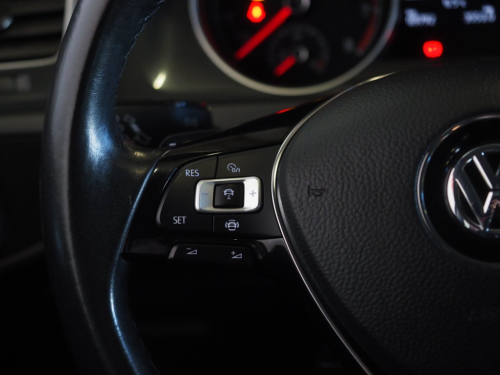 Volkswagen Golf Sportscombi 1.5 TSI 150hk DSG GT |Drag|Backkamera| 2020