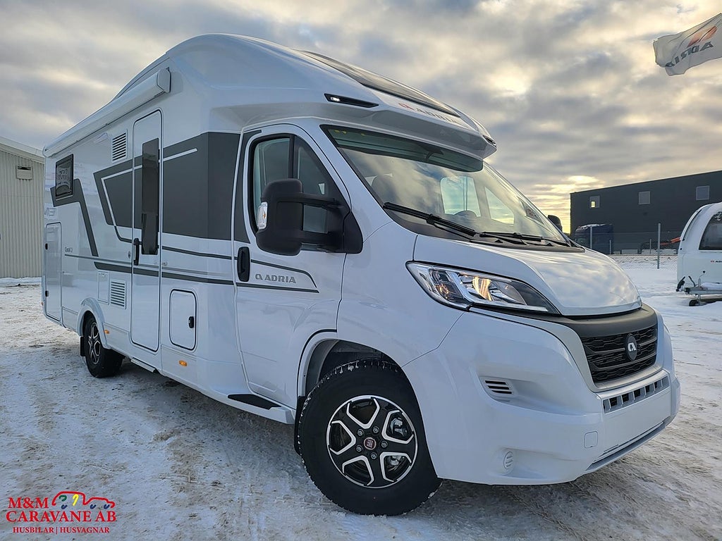 Adria Coral Plus 670 SL - FIAT EU VI E 2,2 140HP HD 43H Långbäddar