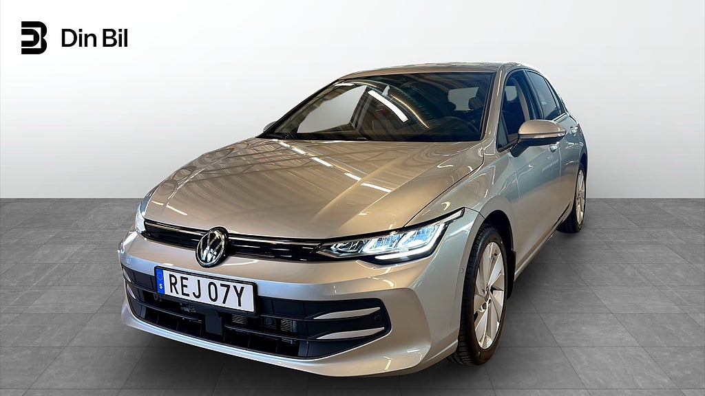 Volkswagen Golf LIFE 1.5 ETSI P-Värmare B-Kamera150 HK