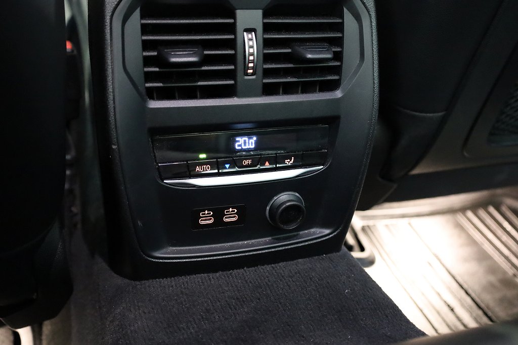 BMW 330e Sedan Steptronic Sport line Navi CarPlay Leasbar 2020