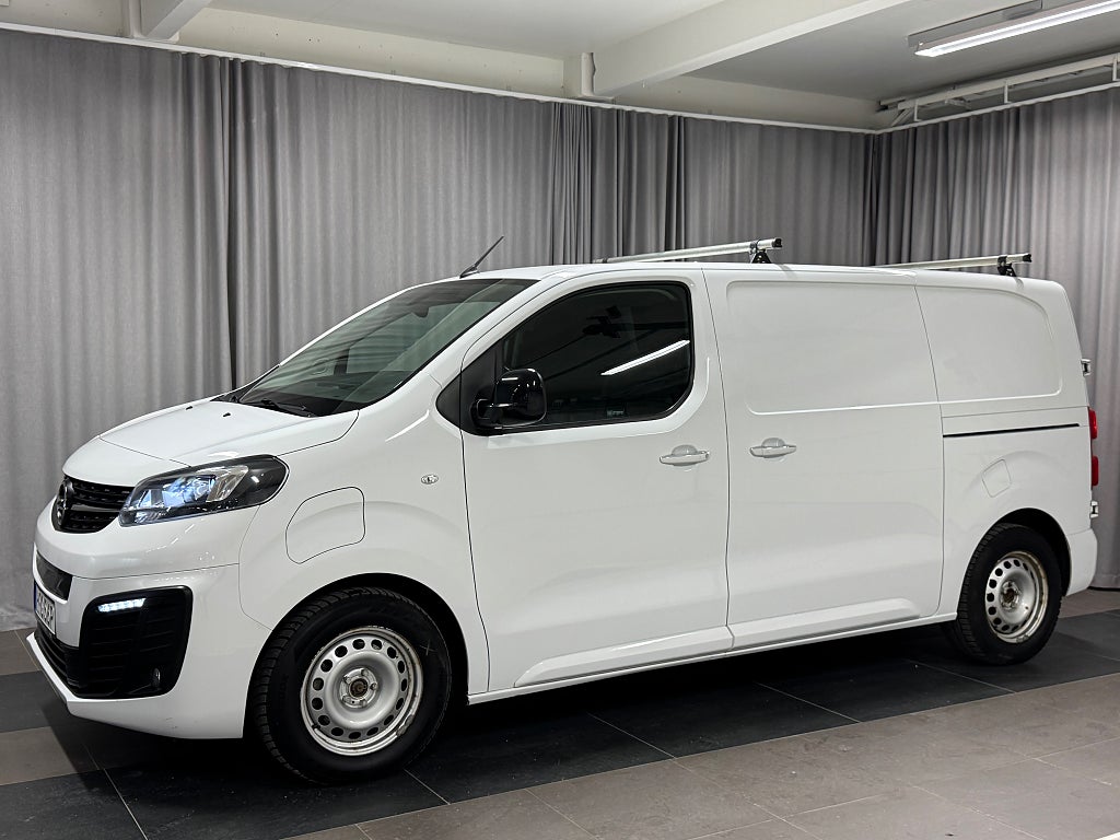 Opel Vivaro-e L2 Prem 75kWh drag, larm vinterhjul, SLÄPKÄRRA PÅ KÖPET