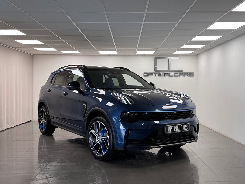 Lynk & Co 01 Plug-In Hybrid 360g Infinity Akustik Pano MOMS Leasebar