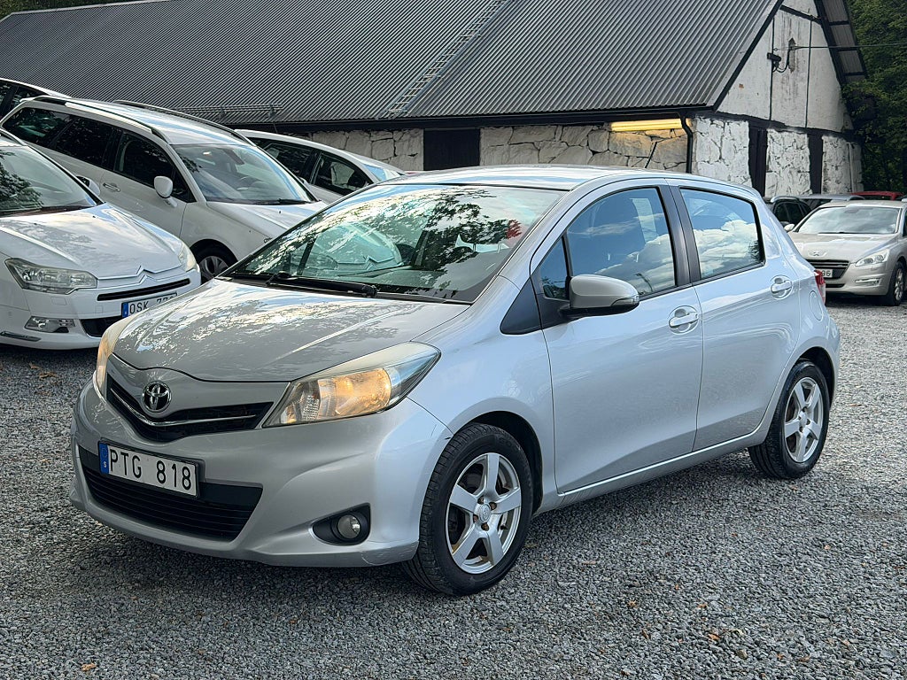 Toyota Yaris Yaris 5-dörrar 1.33 Dual VVT-i Active, Nybesiktad, 99hk