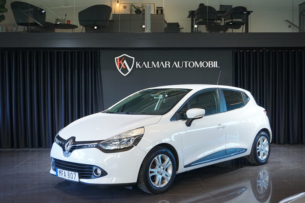 Renault Clio 0.9 TCe Euro 6 90hk Keyless Navi Bluetooth 