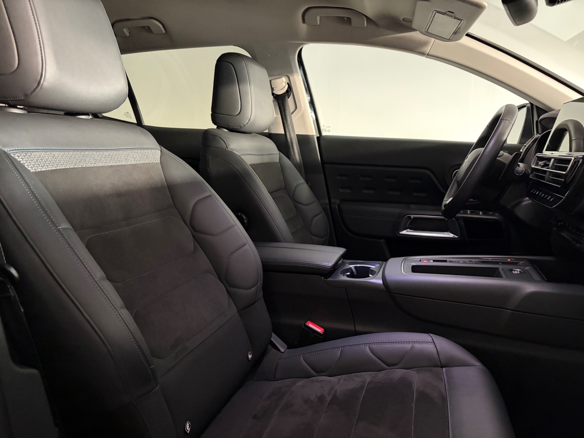 Citroen C5 Aircross 1.2 PureTech 130 EAT 2023, kuva 7/10