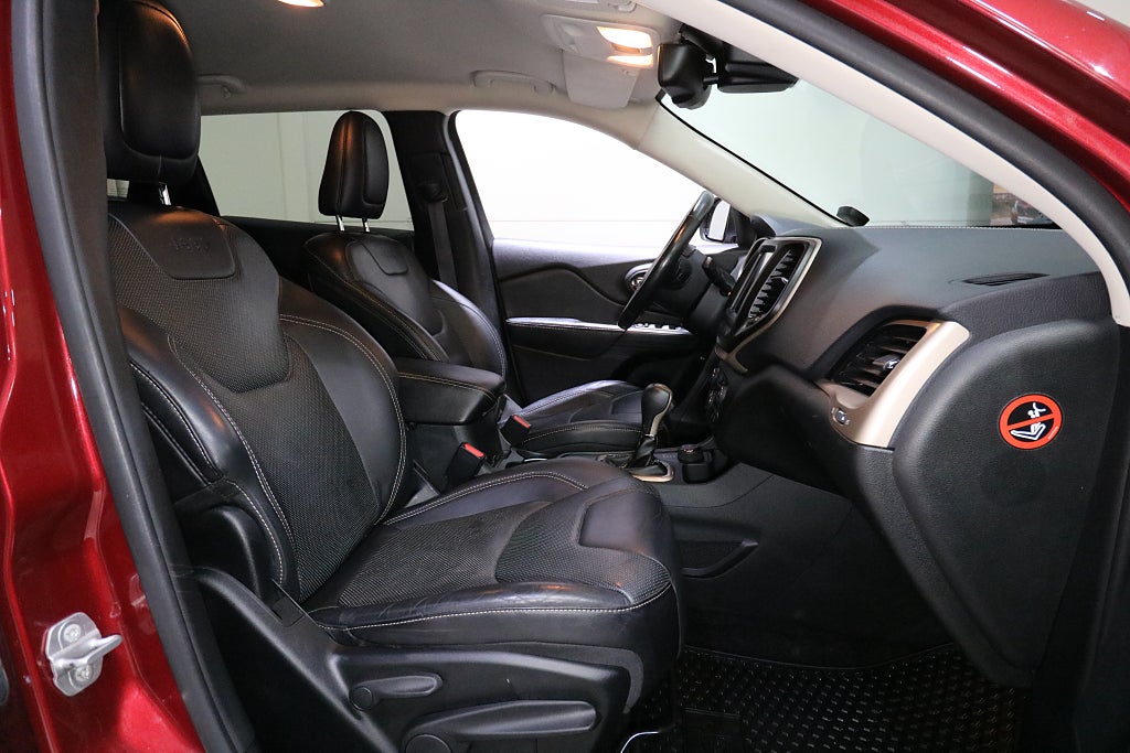 Jeep Cherokee 2015 - miniatyr 16