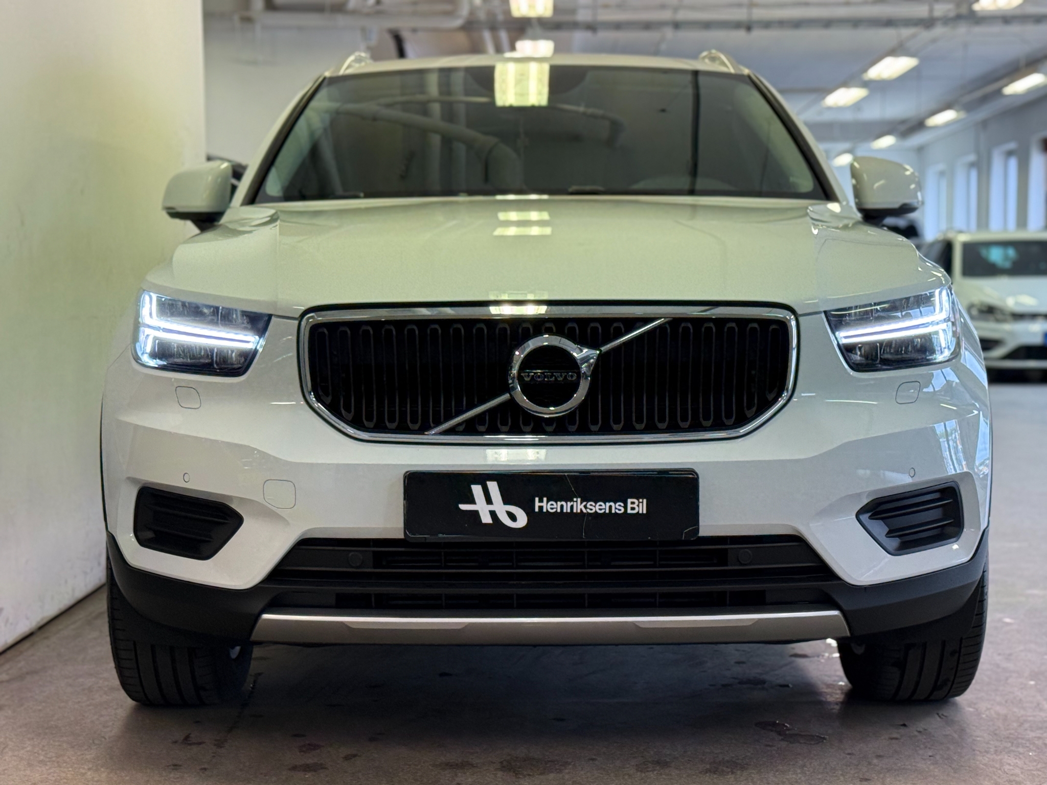 Volvo XC40 T3 Momentum Euro 6 2020, photo 5/47