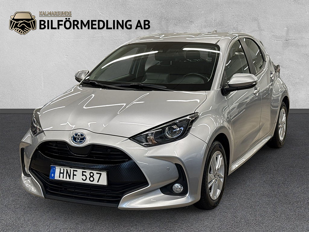 Toyota Yaris Hybrid CVT Active B-Kam PDC 116hk 0,38L/Mil 1 brukare