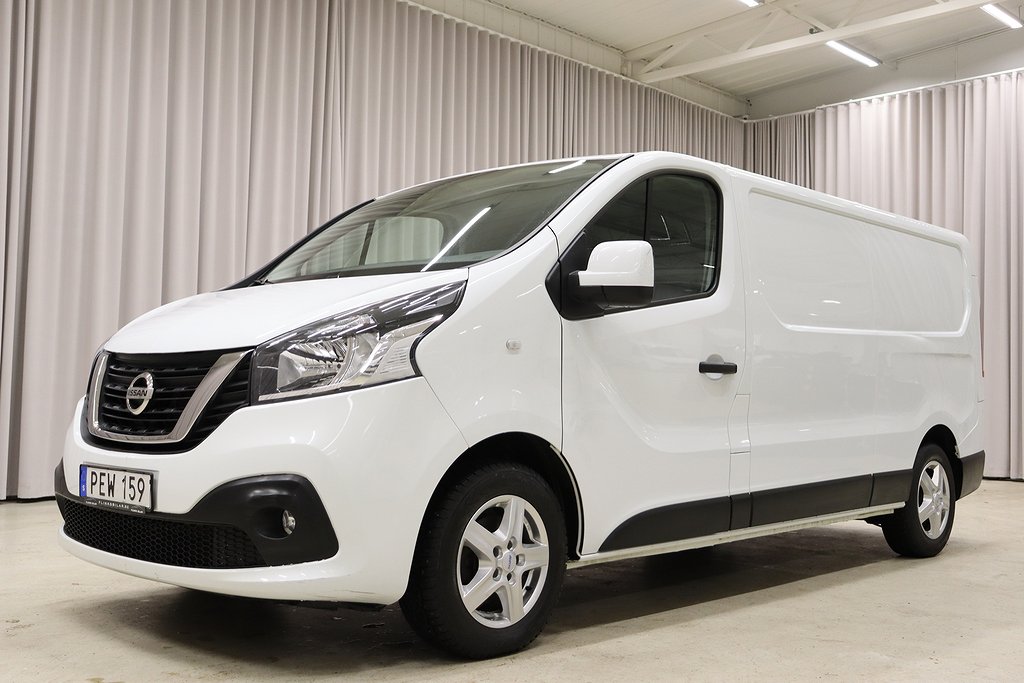 Nissan NV300 120HK L2 Inredning Drag Värmare 4600Mil EnÄgare