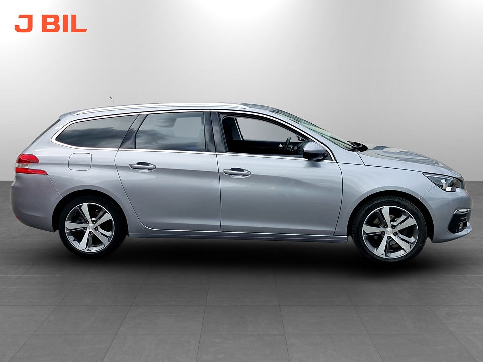 Bild på Peugeot 308 sw Allure 1.2 PT 130hk Aut P-SENSORER