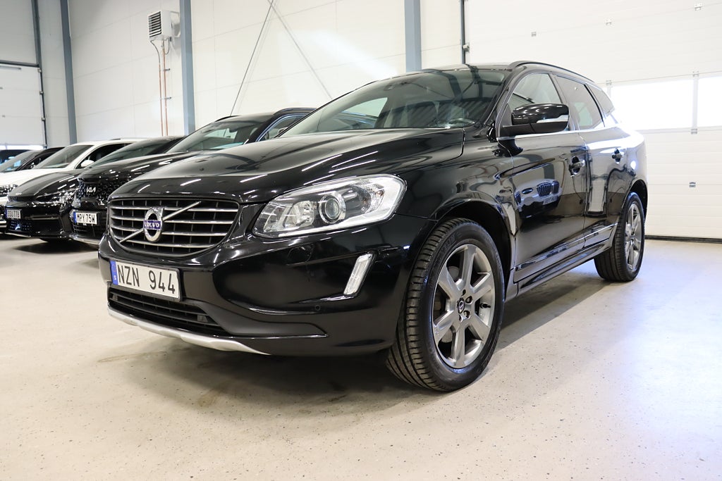 Volvo XC60 D3 Momentum Pano Drag B-Kamera Keyless Kamrembytt 136hk
