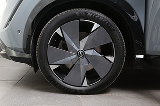 SUV Nissan Ariya 8 av 28