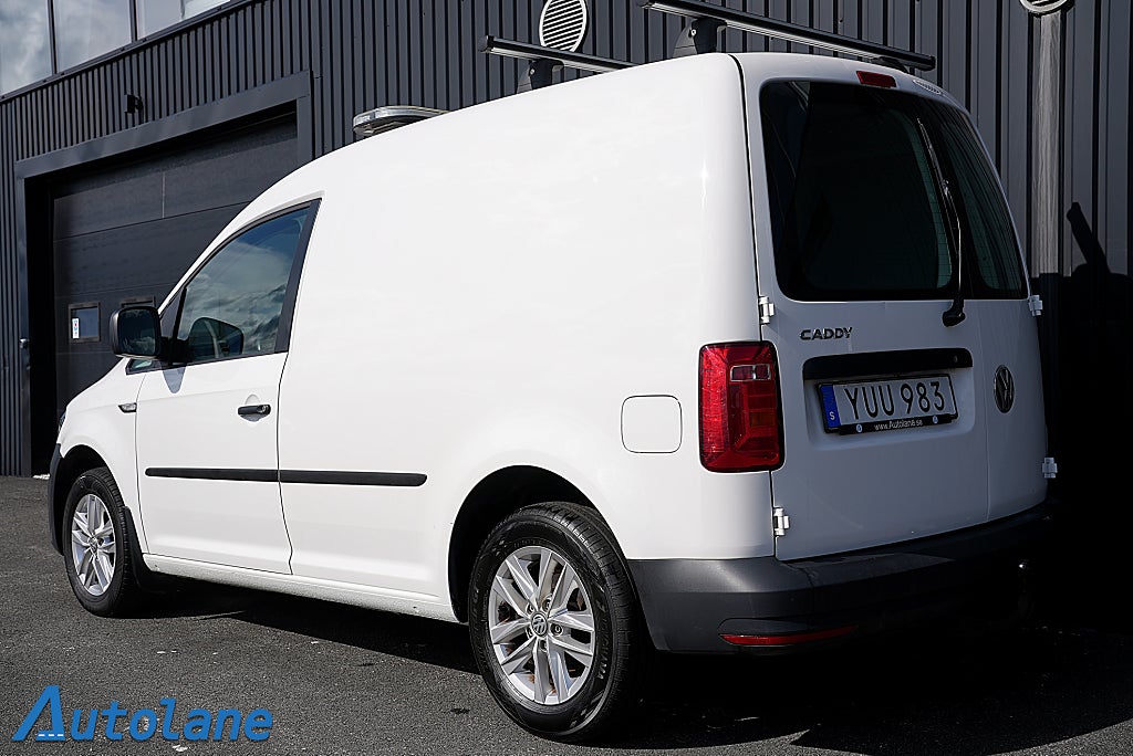 Volkswagen Caddy Van 2.0 TDI BMT Dragkrok,PDC,Inredning,MOMS 75HK