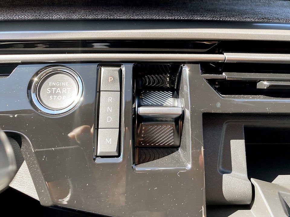 Bild på Peugeot 3008 Allure Hybrid 145hk Aut B-KAMERA CARPLAY
