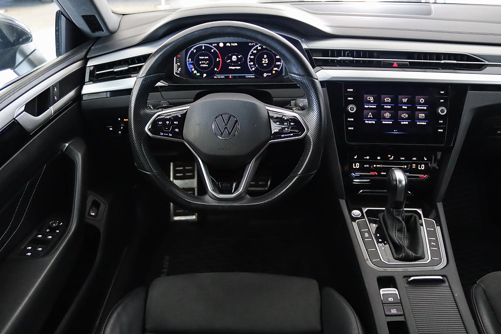 Volkswagen Arteon Shooting Brake 2.0 TDI 4M R-Line Cockpit Värmare Drag
