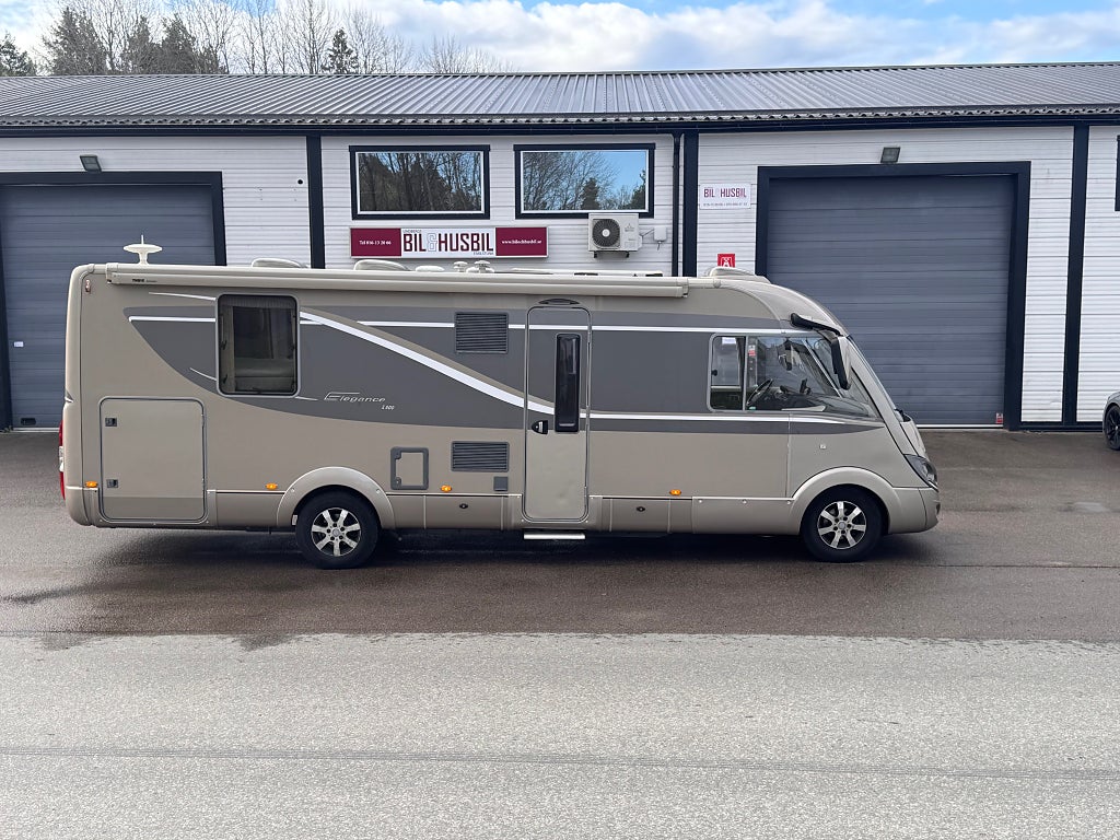 Bürstner i 800 G Kamkedja, EP Hydrauliska stödben, Drag, Alde