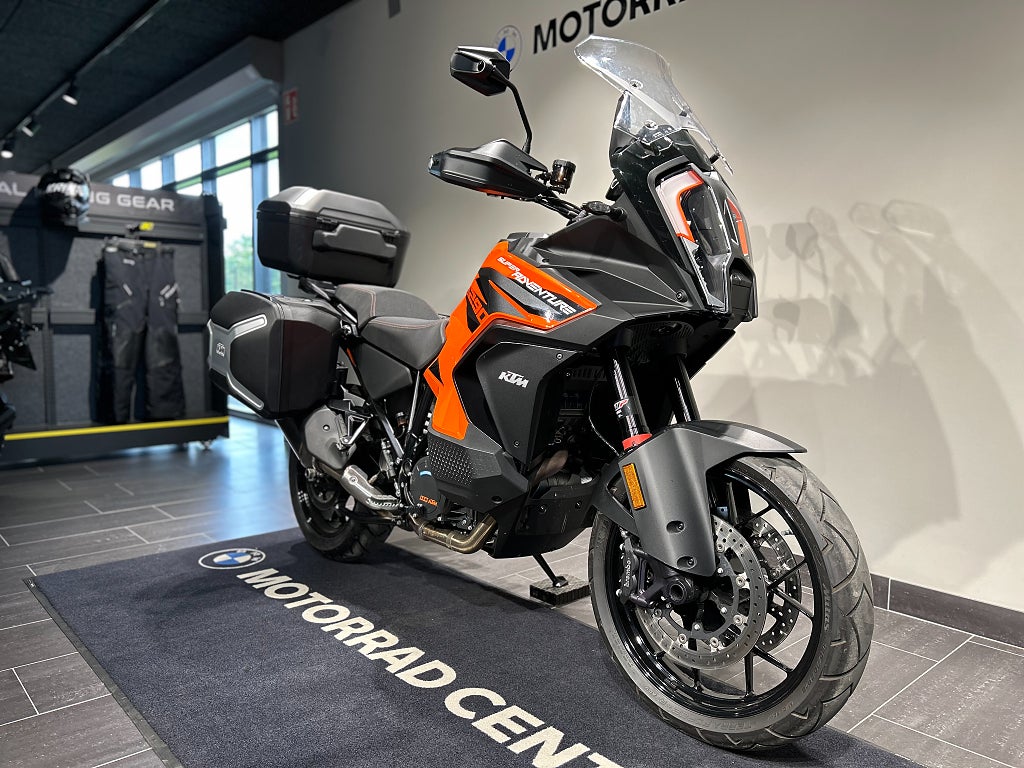 KTM 1290 Super Adventure S / Tech pack / 3 väskor / Endast 1302 mil!