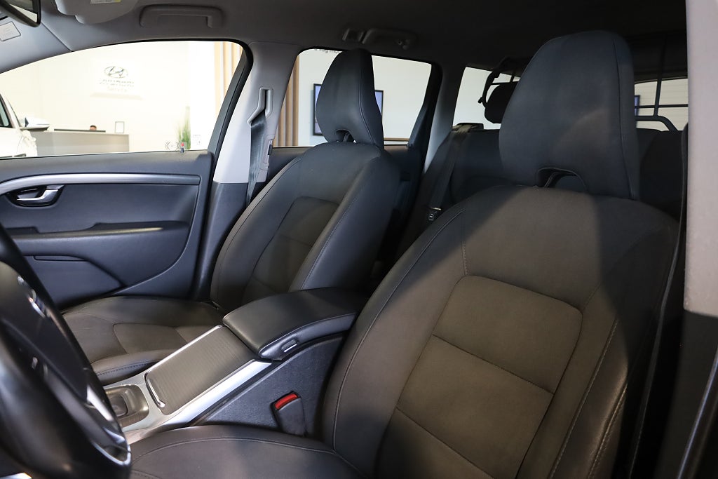 Volvo XC70 D4 AWD AUT Momentum Business Edition Pro Drag VOC 2015
