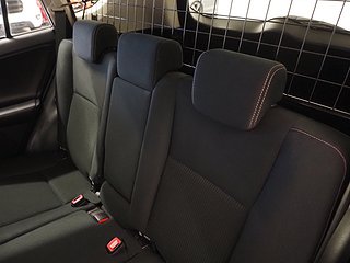 SUV Toyota RAV4 14 av 22