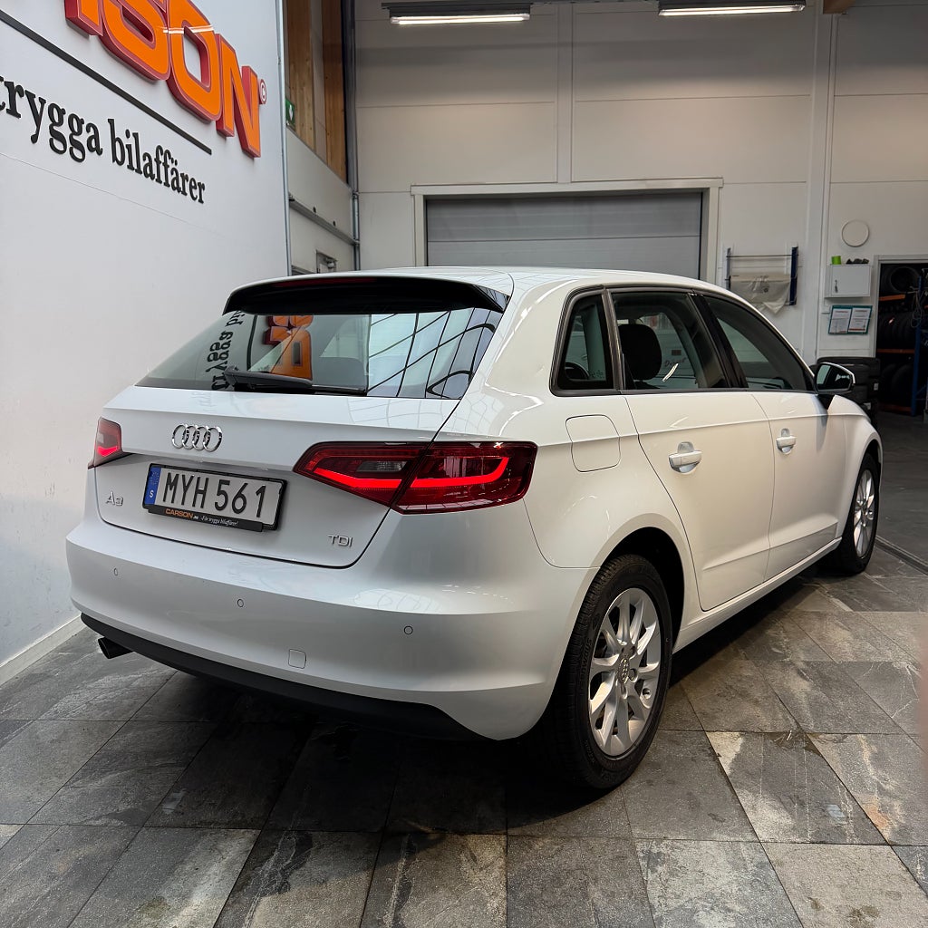 Audi A3 *HÖSTREA*Sportback 1.6 TDI Attraction Bluetooth 0,36L/M