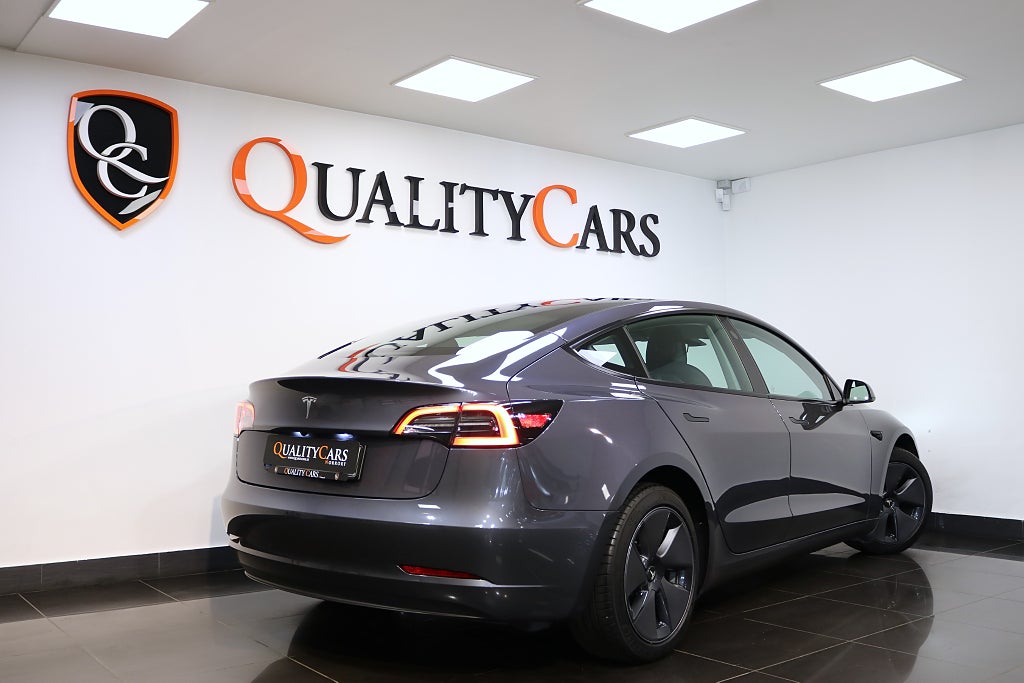 Tesla Model 3 2023 - miniatyr 3
