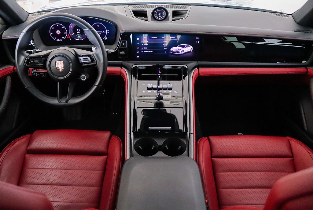 Porsche Panamera 4S E-Hybrid MOMS Sport Chrono Pano Bose Sportavgas