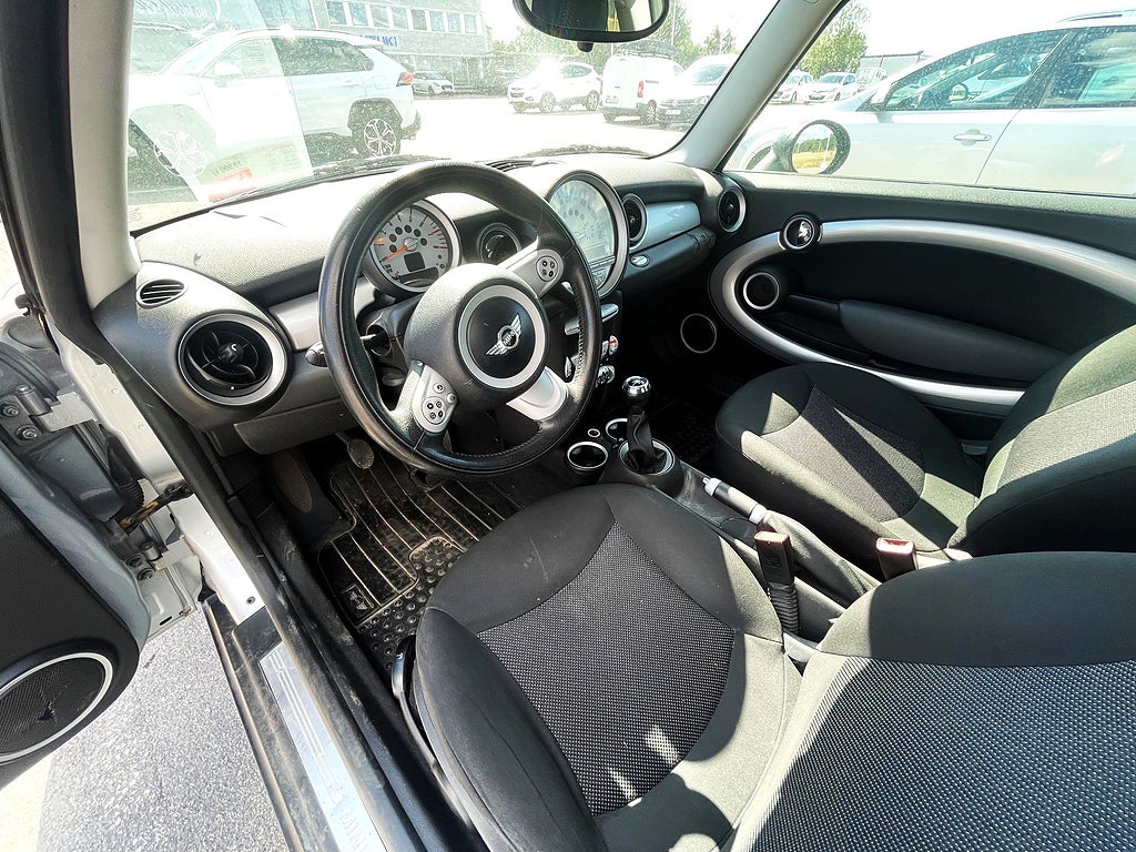 MINI Clubman 120 HK Motorlampan lyser REPOBJEKT
