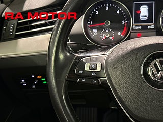 Kombi Volkswagen Passat 20 av 25
