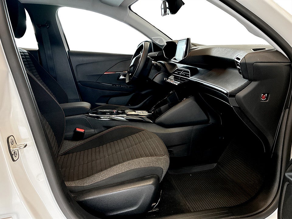 Bild på Peugeot E-208 Active 50kWh 136hk Aut CARPLAY BACKSENSORER