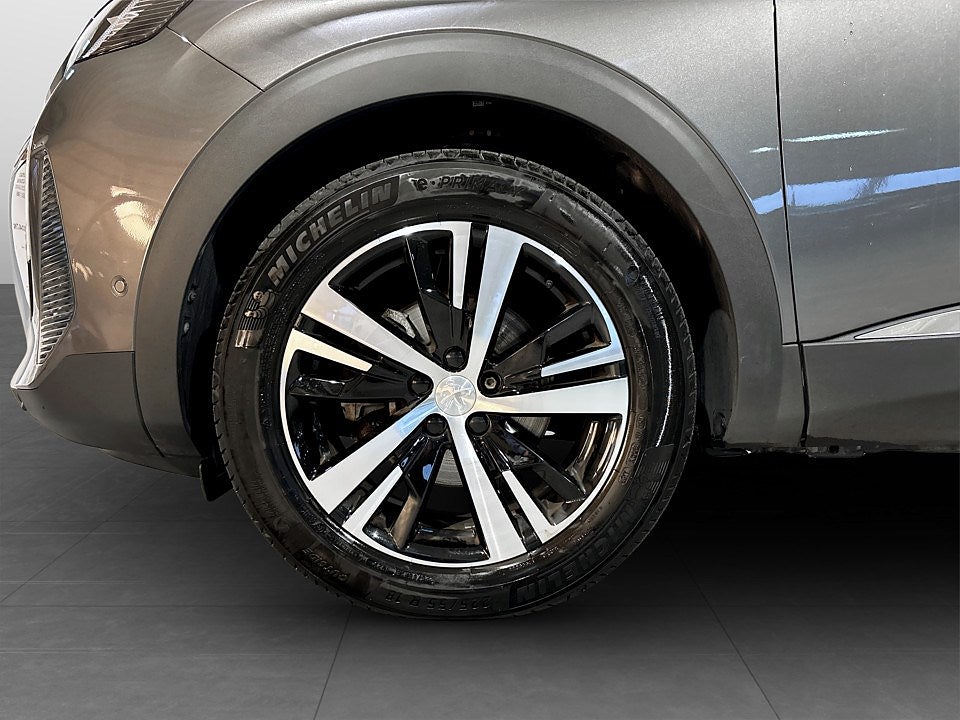 Bild på Peugeot 5008 GT 1.2 PT 130hk Aut - B-KAMERA, CARPLAY