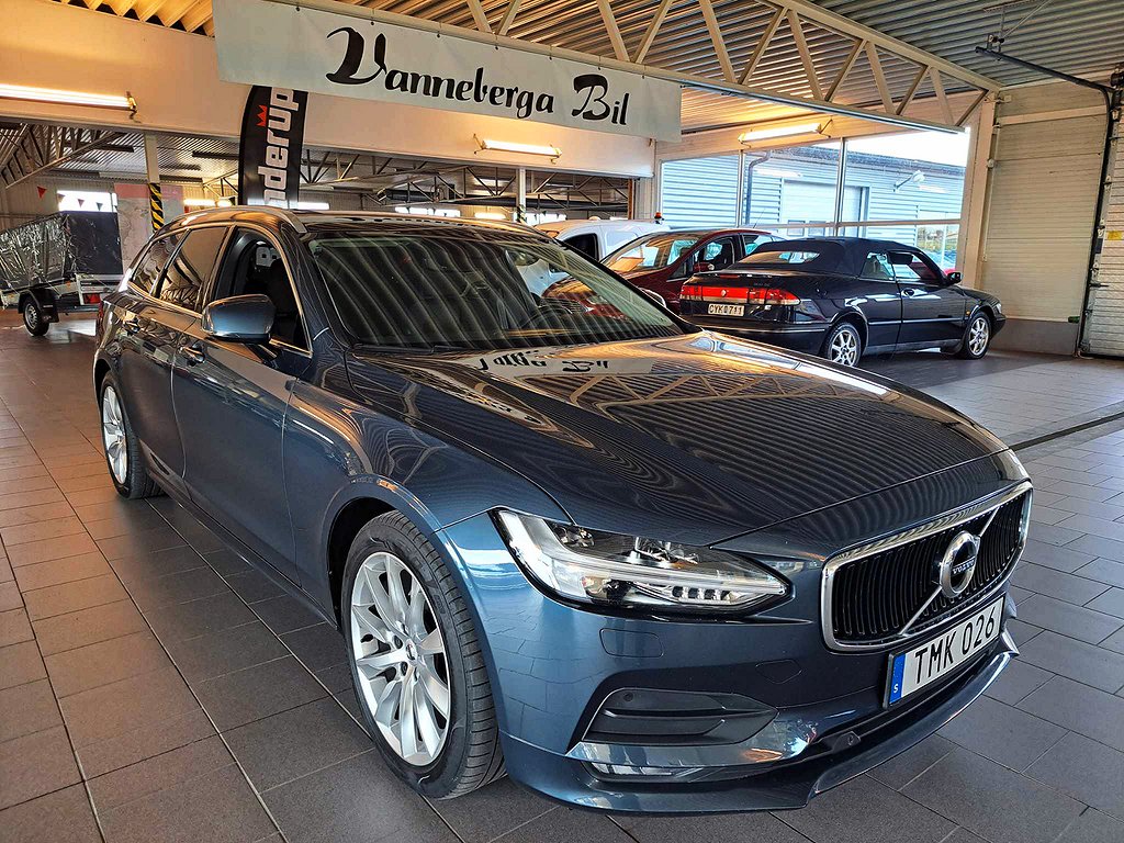 Volvo V90 D4 AWD  Adv.Ed., Momentum Drag/VOC/Navi/Kamera/BLIS/Euro 6